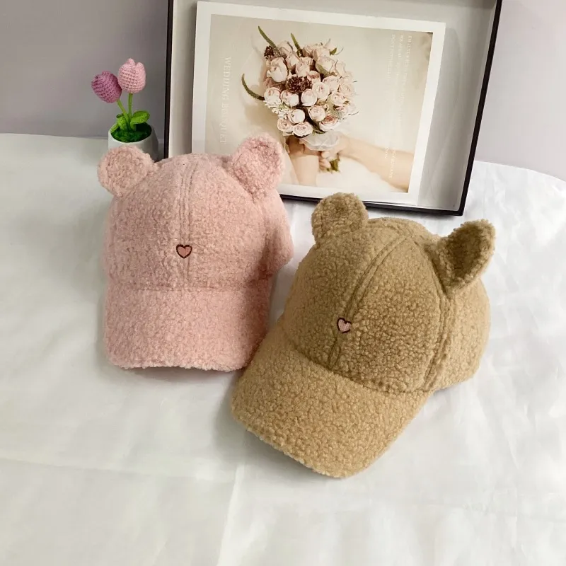 Khám phá vẻ đẹp đáng yêu của Mũ bóng chày Cashmere